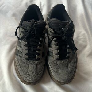Adidas Samba XL - 4.5 US women’s. They fit a narrow size 6.